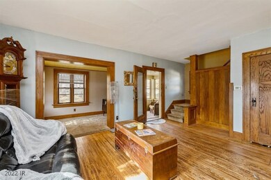1303 45th St, Des Moines, IA 50311 - photo 3