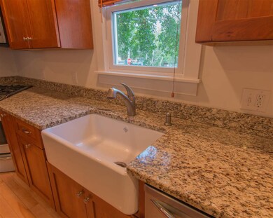 362 Hanover St unit 2, Portsmouth, NH 03801 - photo 6