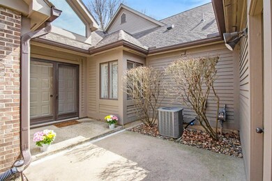 4644 Cottonwood Dr unit 23, Ann Arbor, MI 48108 - photo 4