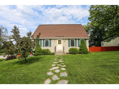 22 Overland St, Manchester, NH 03103 - photo 2