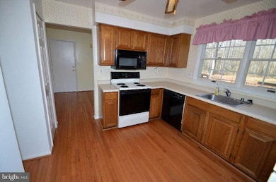 5156 Cedarlea Dr, West River, MD 20778 - photo 7