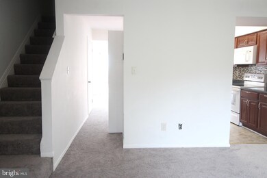 10 Cobber Ln, Baltimore, MD 21229 - photo 5