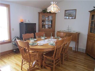 Dining Room The FORMAL DINING ROOM is Accented by 