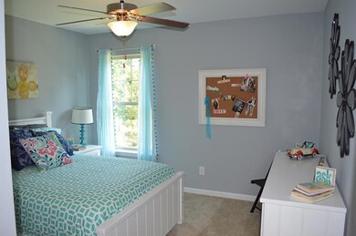 HNR_Mackenzie 2_Bed 2