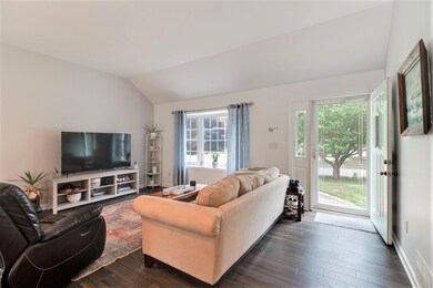 3 Mohawk Rd--2 (2)