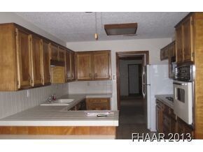 3010 Veterans Ave, Copperas Cove, TX 76522 - photo 4