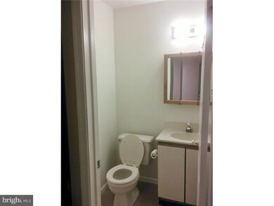 3903 Fox Pointe Ct unit 3903, Glen Mills, PA 19342 - photo 6