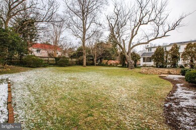 608 W Taylor Run Pkwy, Alexandria, VA 22314 - photo 7