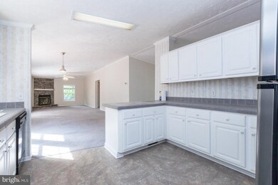 2715 Stratford St, Colonial Beach, VA 22443 - photo 4