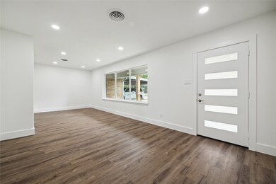 4711 Cetti St, Houston, TX 77009 - photo 7