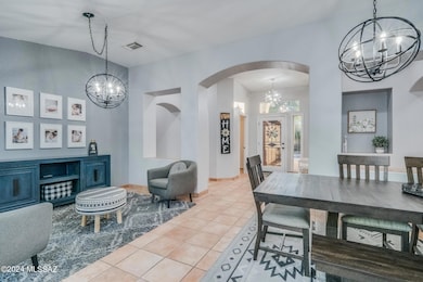 Sitting Room & Dining Area