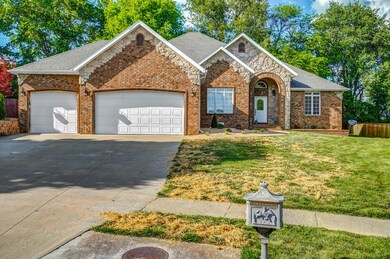 3839 Fox Grape St-2