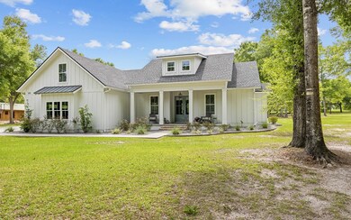 570 SW Mandiba Dr, Lake City, FL 32024 - photo 2