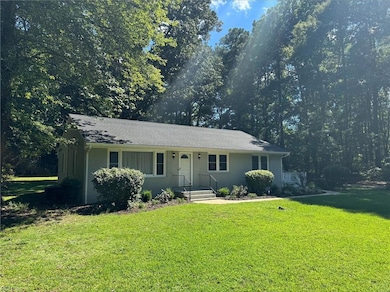 70 Postle Cove Rd, Cobbs Creek, VA 23035 - photo 3