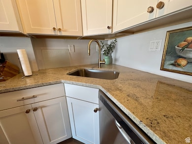 2176 S Bear Blvd unit 316 &, Garden City, UT 84028 - photo 7