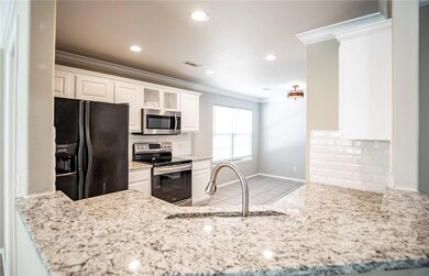 455 Hunter Allen Dr, Bethel Heights, AR 72764 - photo 2