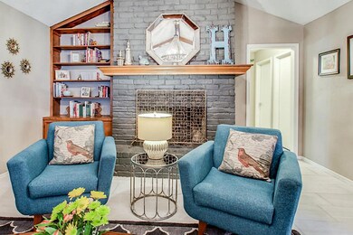 419 S Pecan Dr, Tomball, TX 77375 - photo 4