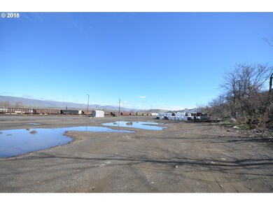 2519 E 2nd St, the Dalles, OR 97058 - photo 7