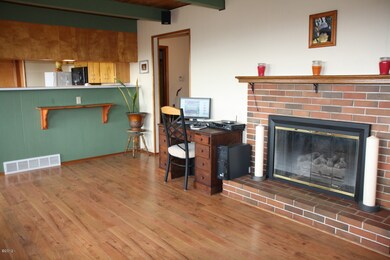 1832 SE 14th St, Lincoln City, OR 97367 - photo 7