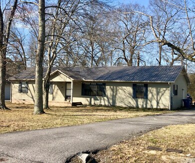 82 Tanglewood Dr, Manchester, TN 37355 - photo 2