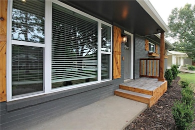 608 NW K St, Bentonville, AR 72712 - photo 3