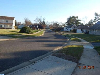 35 Marchmont Ln, Willingboro, NJ 08046 - photo 3