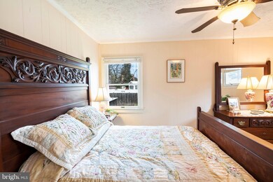 718 Raynor Ave, Catonsville, MD 21228 - photo 7