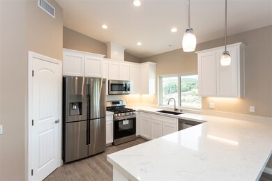 9525 Circle r Dr, Valley Center, CA 92082 - photo 3