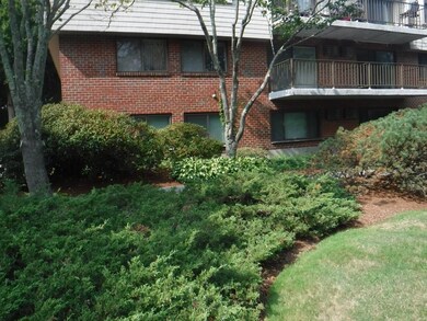 575 Broad St unit 213, East Weymouth, MA 02189 - photo 2