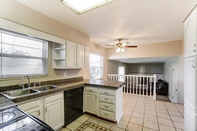 1320 Ironwood Dr, Columbus, OH 43229 - photo 7