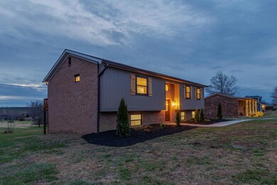 003-61-Longview-Ct-Lancaster-KY-40444-SM