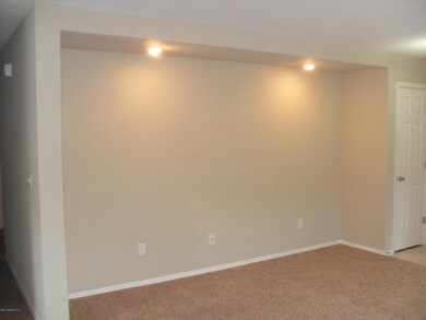 11669 Huckba Ct, Jacksonville, FL 32218 - photo 5