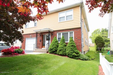 16 Sheephill Rd, Riverside, CT 06878 - photo 2