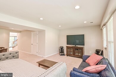 25282 Gothic Square, Chantilly, VA 20152 - photo 6