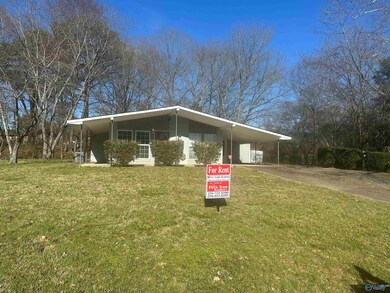 2502 Vining Cir NW, Huntsville, AL 35810 - photo 3