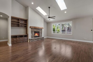 60235 Addie Triplett Loop, Bend, OR 97702 - photo 4