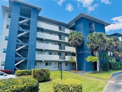 190 Pebble Beach Blvd unit 304, Naples, FL 34113 - photo 2