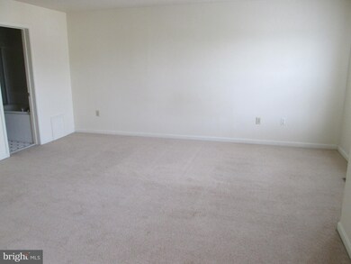 2004 Travis Point Ct, Odenton, MD 21113 - photo 3