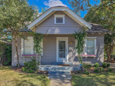 1016 Studewood St, Houston, TX 77008 - photo 6