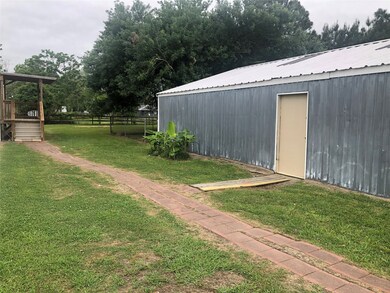 502 County Road 296, Alvin, TX 77511 - photo 2