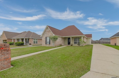 12642 England Ave, Baton Rouge, LA 70814 - photo 2