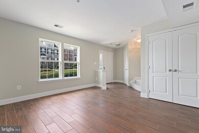 12821 Clarks Crossing Dr, Clarksburg, MD 20871 - photo 4