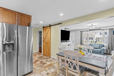 2 Litchfield Ave, Dracut, MA 01826 - photo 5