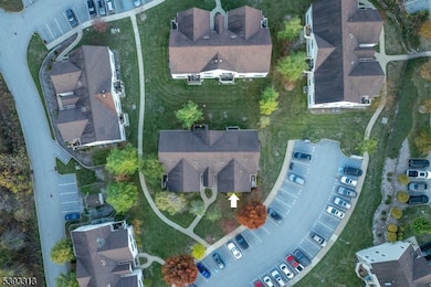 141 Falcon Ridge Way N unit 1, Hamburg, NJ 07419 - photo 2