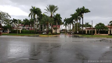 408 E Garden Cove Cir, Davie, FL 33325 - photo 6