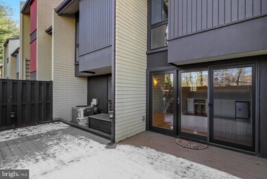 11156 Saffold Way, Reston, VA 20190 - photo 3