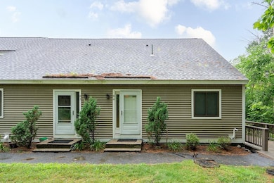 84 Pendleton Ln unit 84, Londonderry, NH 03053 - photo 2