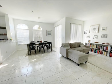 4331 SW 160th Ave unit 102, Miramar, FL 33027 - photo 2
