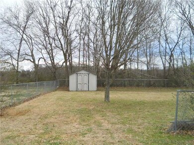 108 Hunters Ln, Shelbyville, TN 37160 - photo 3