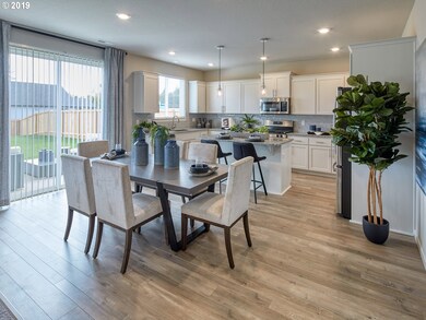 Kitchen/Dining Room-Island